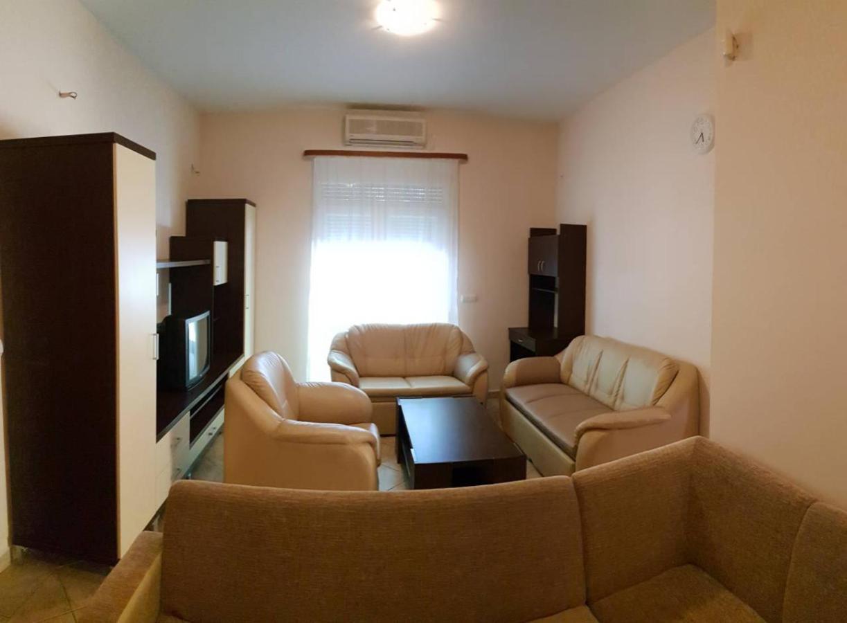 Beach Hotel Siofok Exterior photo