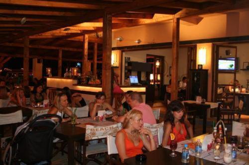 Beach Hotel Siofok Exterior photo
